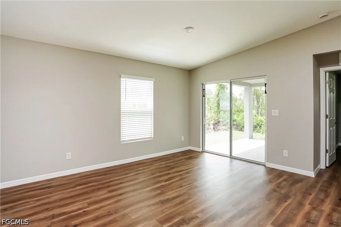 Photo of 856 Anchor Street E