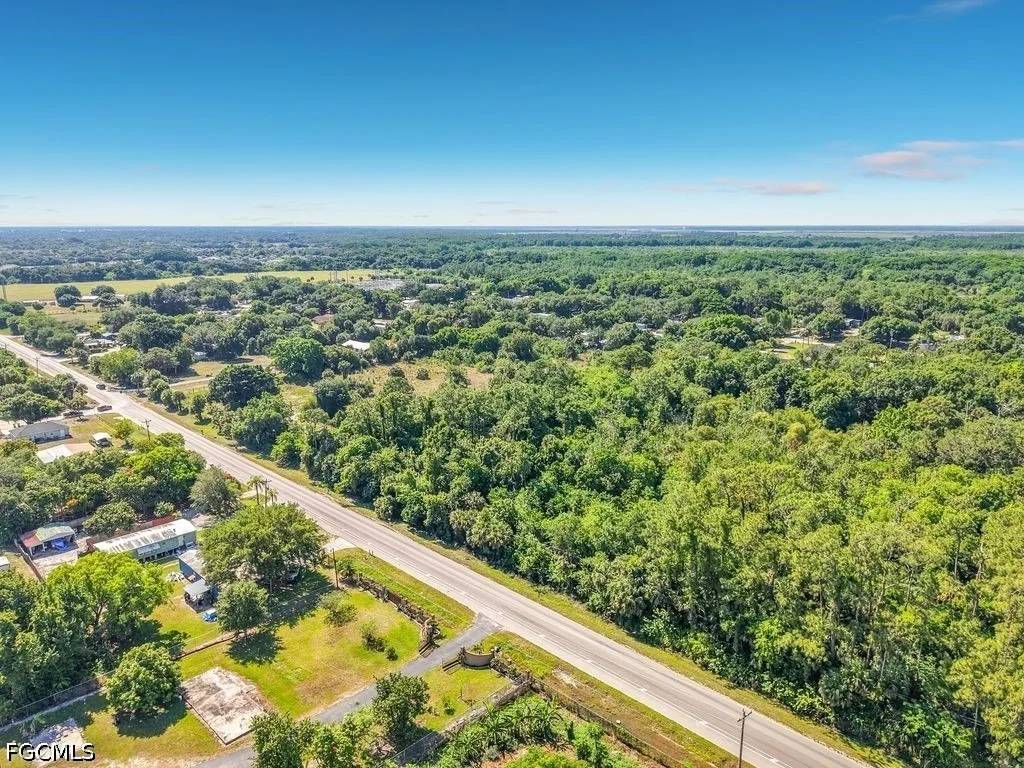 Photo of 4607 LAKE TRAFFORD Road