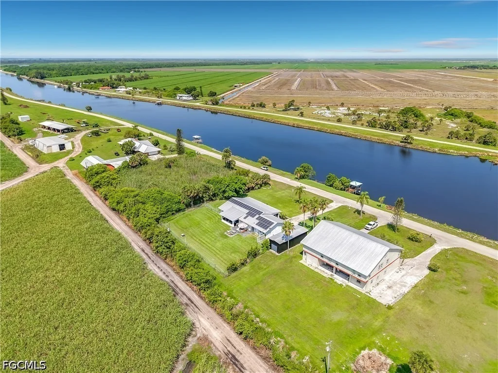 Photo of 2795 River Road