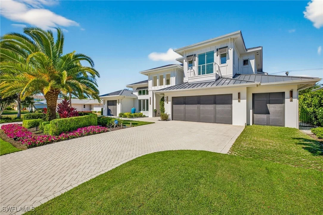 Photo of 405 7TH Avenue N