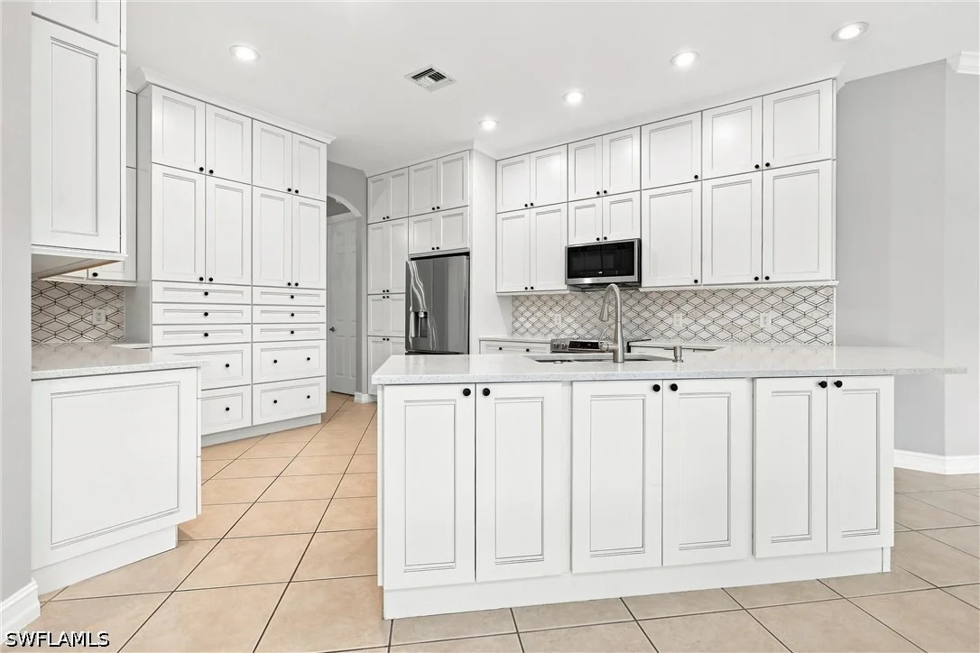 Photo of 5120 Post Oak Lane