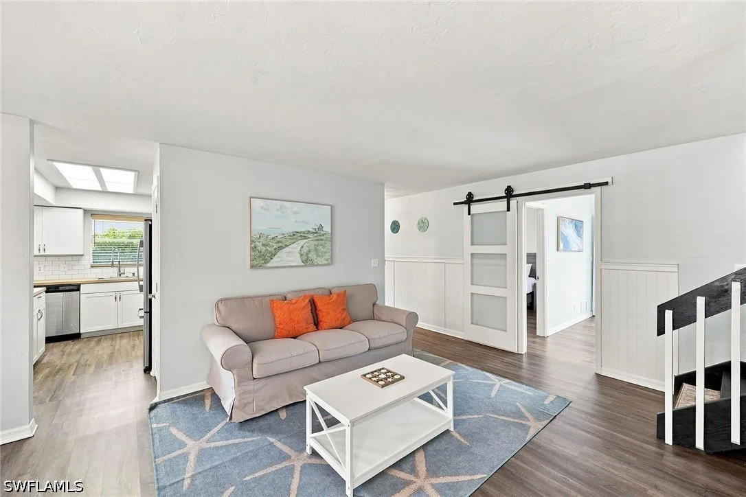 Photo of 862 97th Avenue N