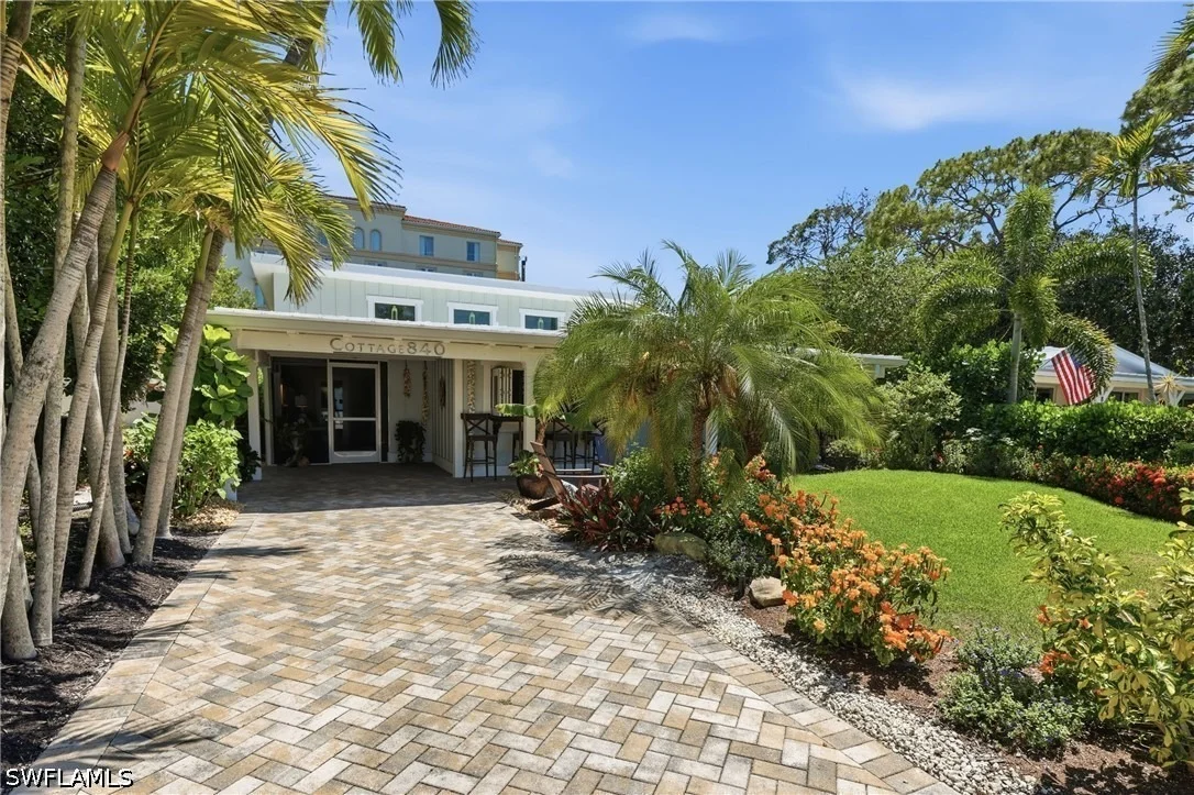 Photo of 840 Myrtle Terrace