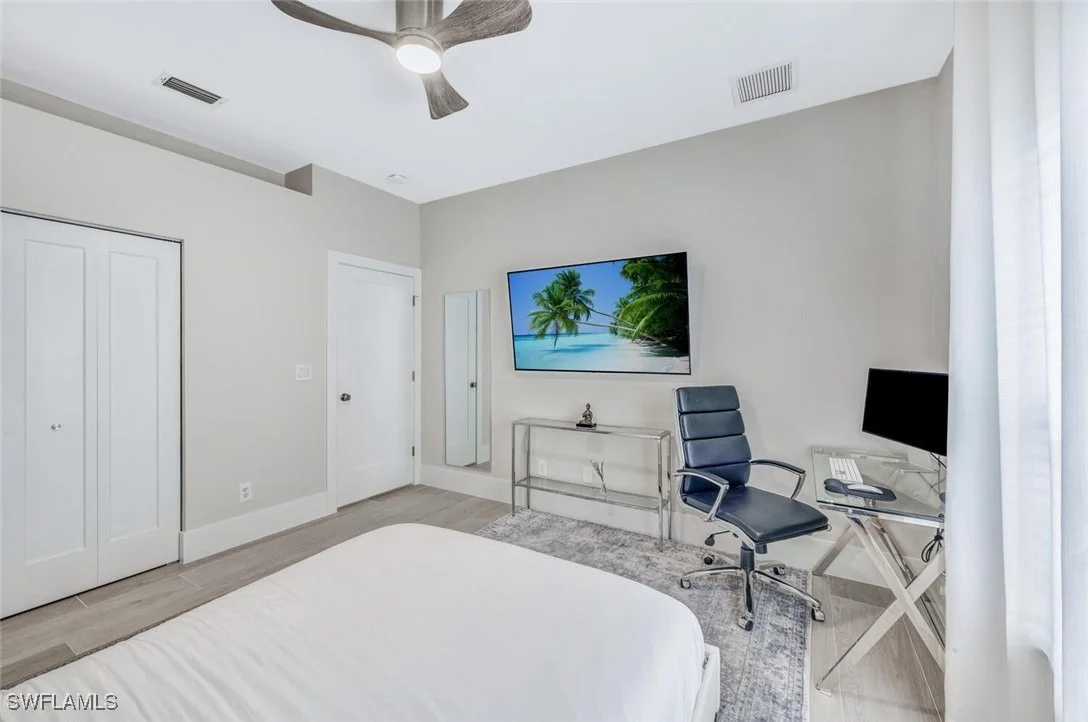 Photo of 8260 Laurel Lakes Boulevard