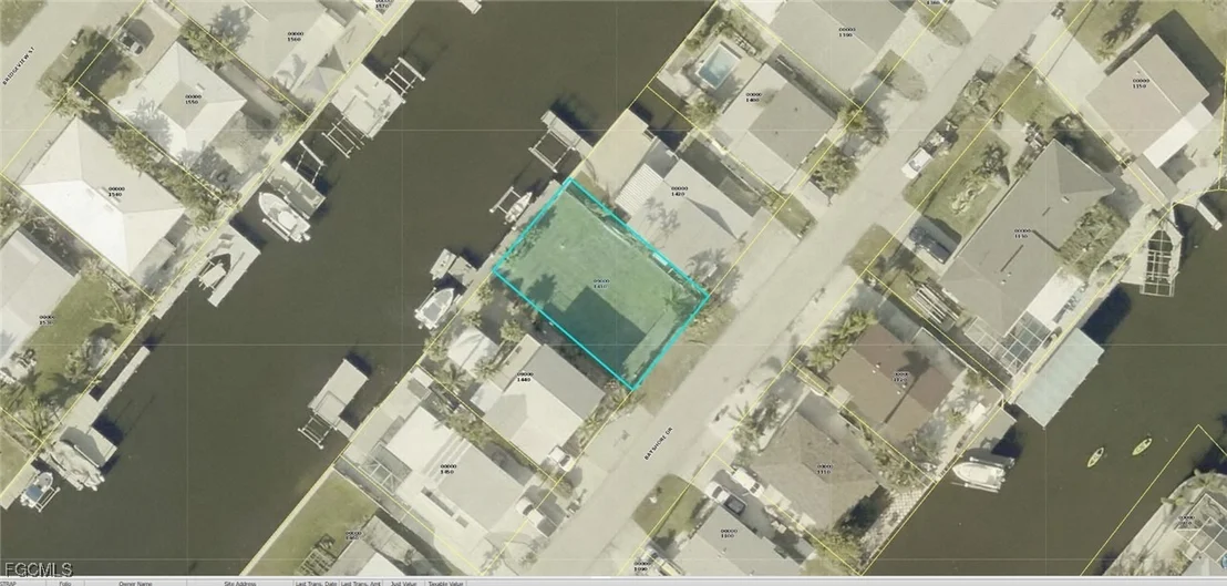 Photo of 2596 Bayshore Drive