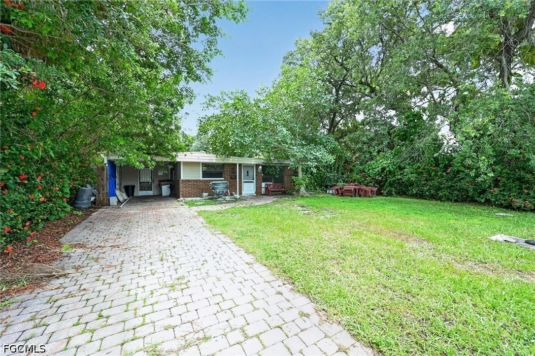 Photo of 1223 Embassy Lane