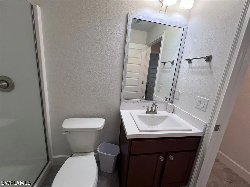 Photo of 1949 Veronica Avenue
