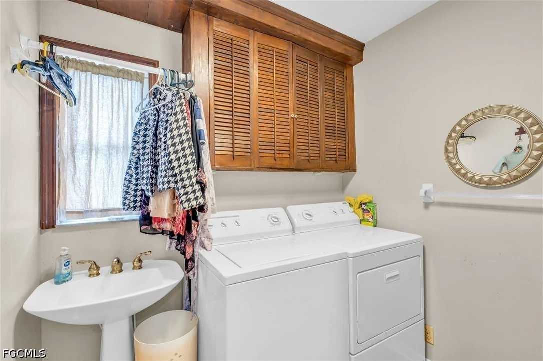Photo of 1210 Riverbend Drive