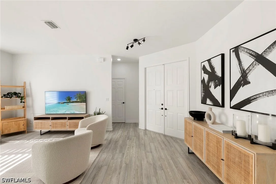 Photo of 1380 Areca Cove