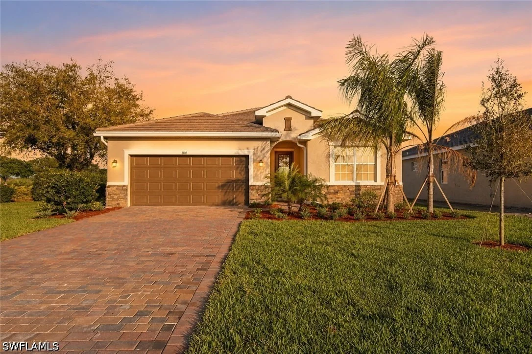 Photo of 3103 E Windsor Drive