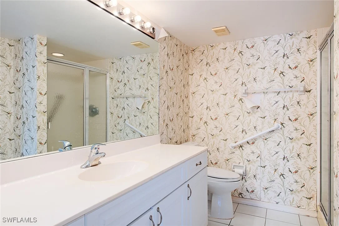 Photo of Unit B102 at 7800 Emerald Circle