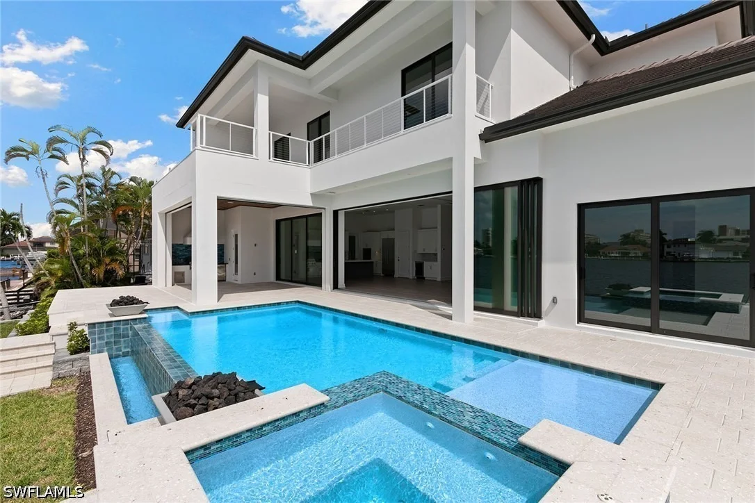 Photo of 372 Lamplighter Drive
