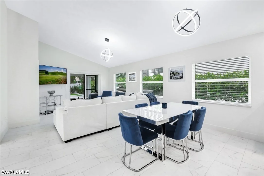 Photo of 596 105th Avenue N