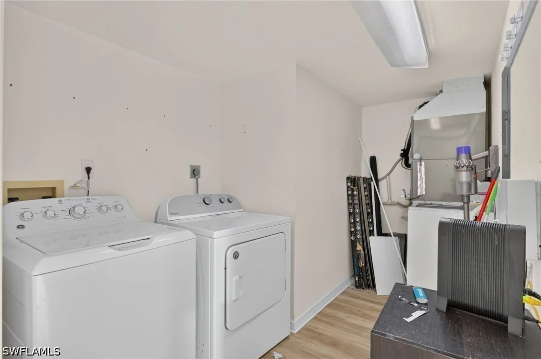 Photo of Unit 7 at 909 Augusta Boulevard