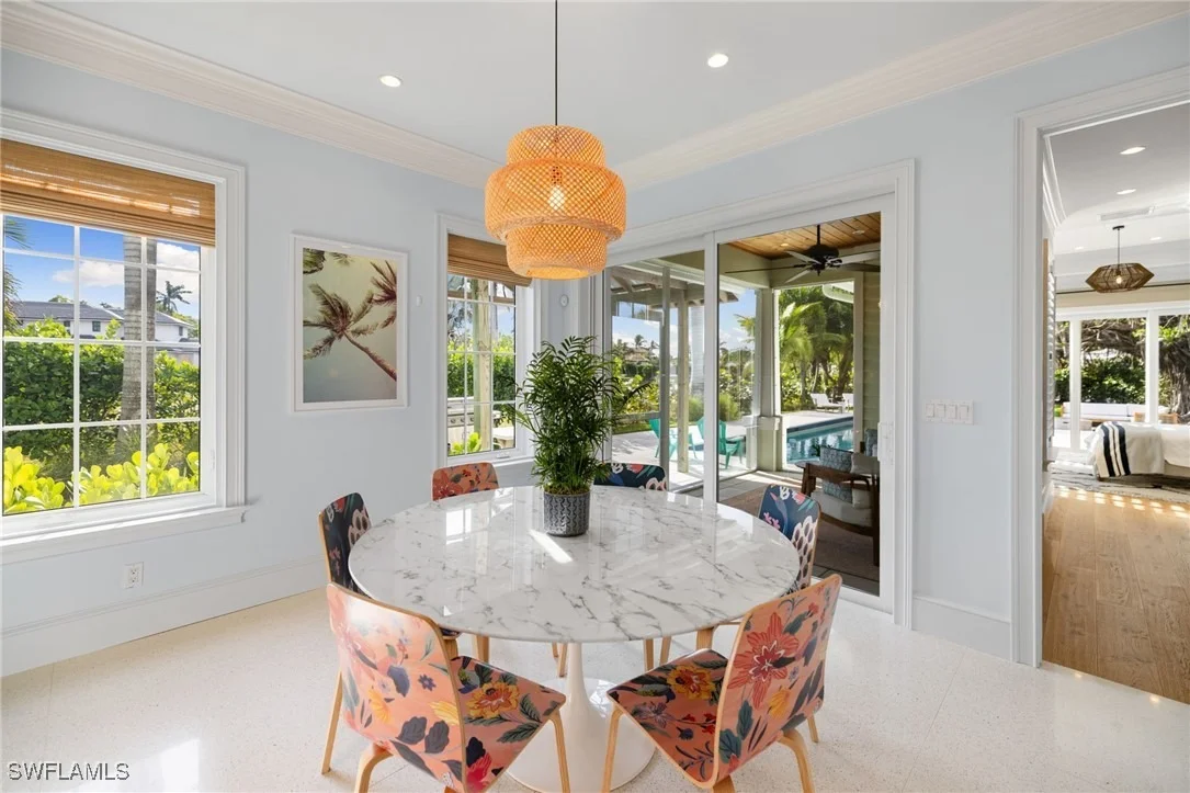 Photo of 572 7th Avenue N