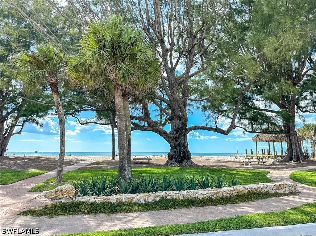 Photo of 529 Fairway Terrace