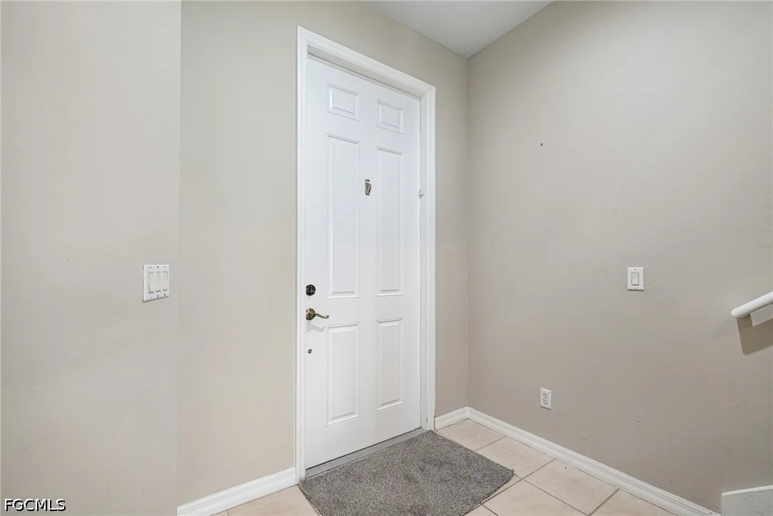 Photo of Unit 5 at 9812 Foxhall Way