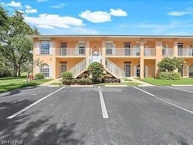 Photo of Unit 8 at 575 augusta Boulevard