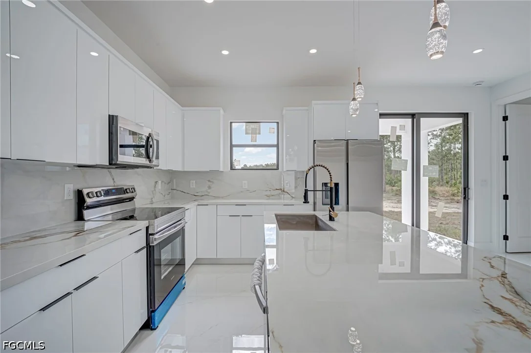 Photo of 1002 Pine Avenue