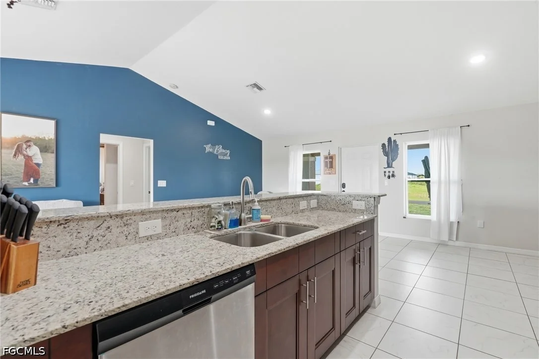 Photo of 7075 Tide Circle