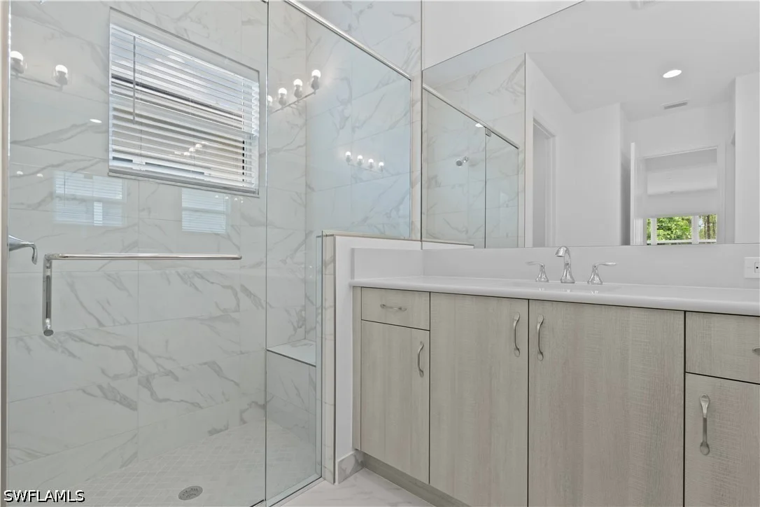 Photo of 2589 Kingfisher Drive