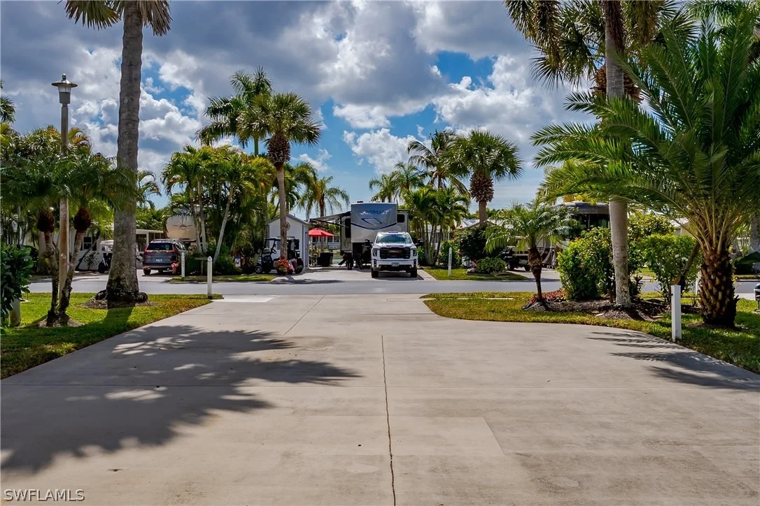Photo of 1076 Diamond Lake Circle
