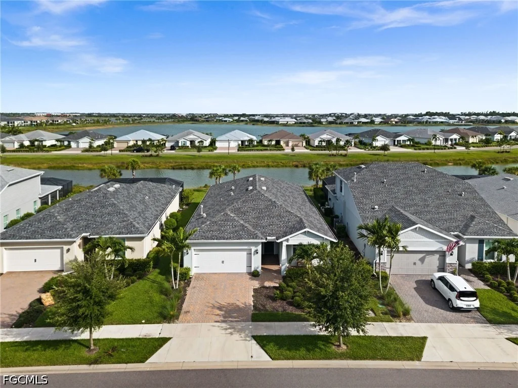 Photo of 42364 Edgewater Drive
