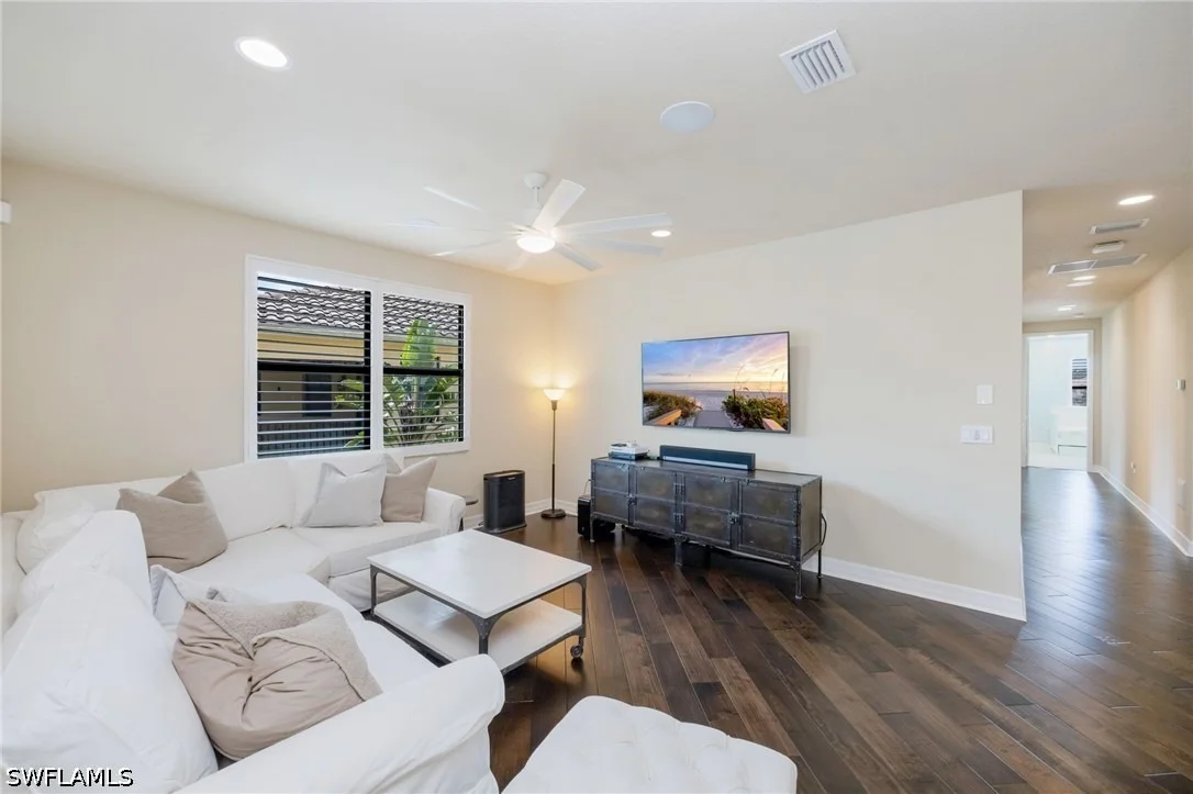 Photo of 3335 Pacific Drive