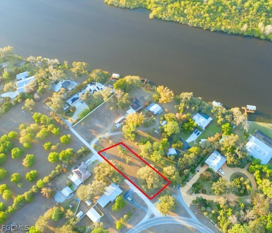 Photo of 2014 Fort Denaud Road