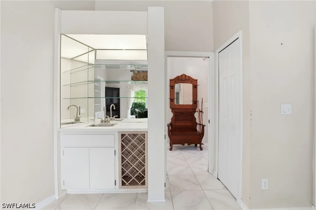 Photo of 940 10th Street SE