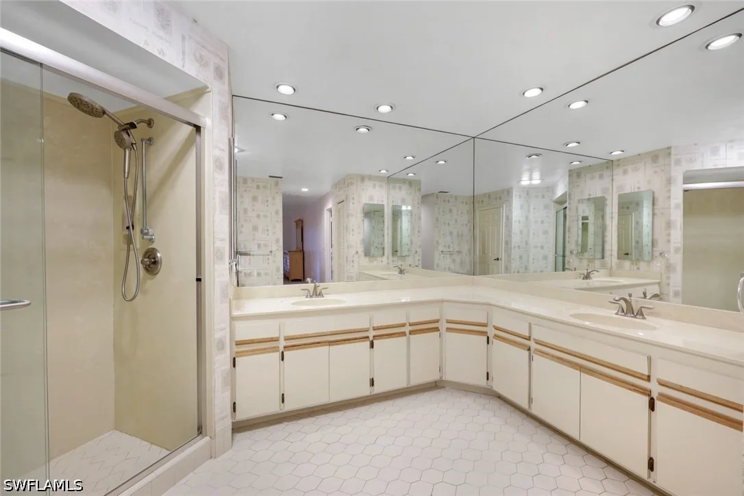 Photo of 2207 Imperial Golf Co Boulevard