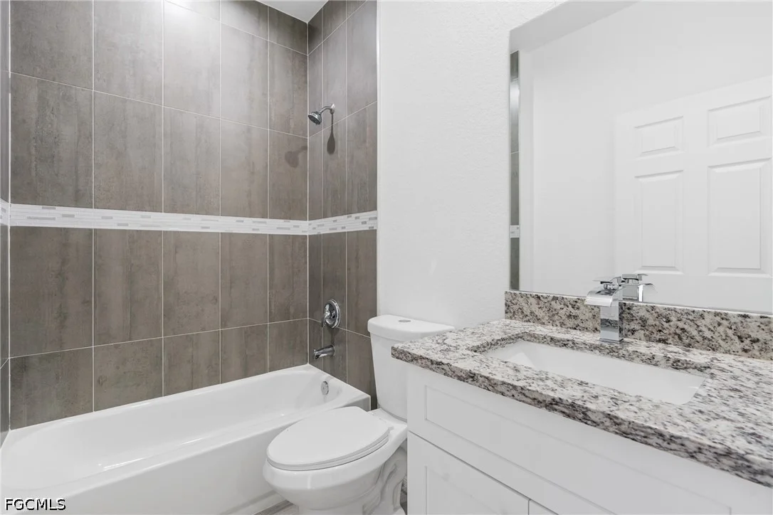 Photo of 566 Woodview Drive