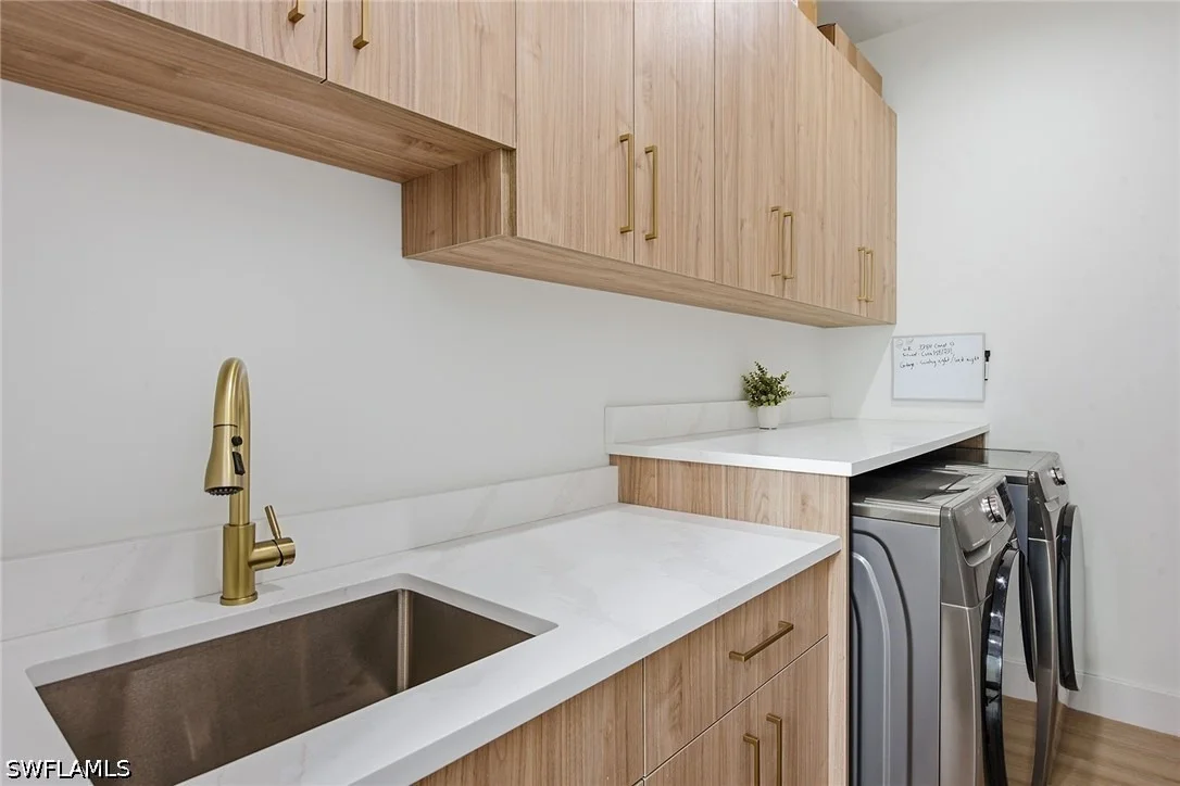 Photo of 3384 Canal Street