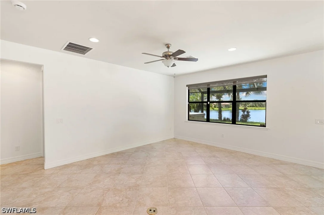 Photo of 6236 Victory Drive