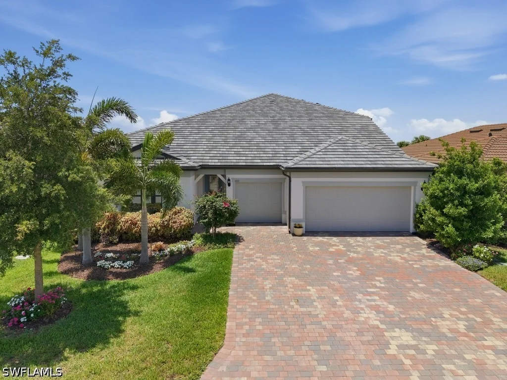 Photo of 4010 E Hampton Circle