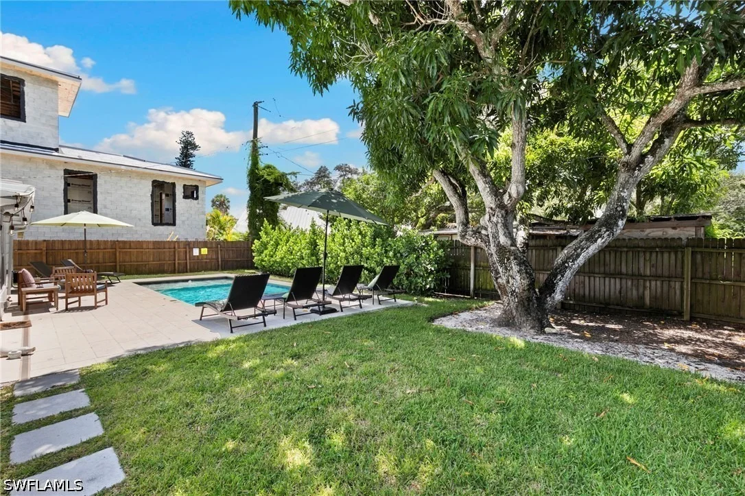 Photo of 2160 Holiday Lane