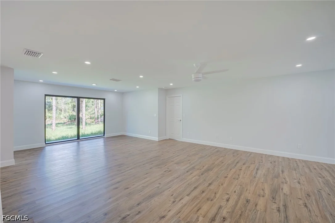 Photo of 3111 Sunshine Boulevard