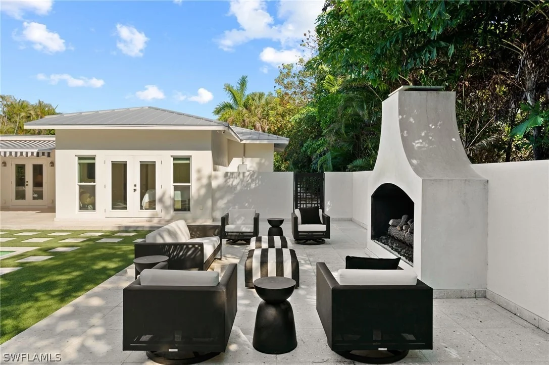 Photo of 1949 ALAMANDA Drive