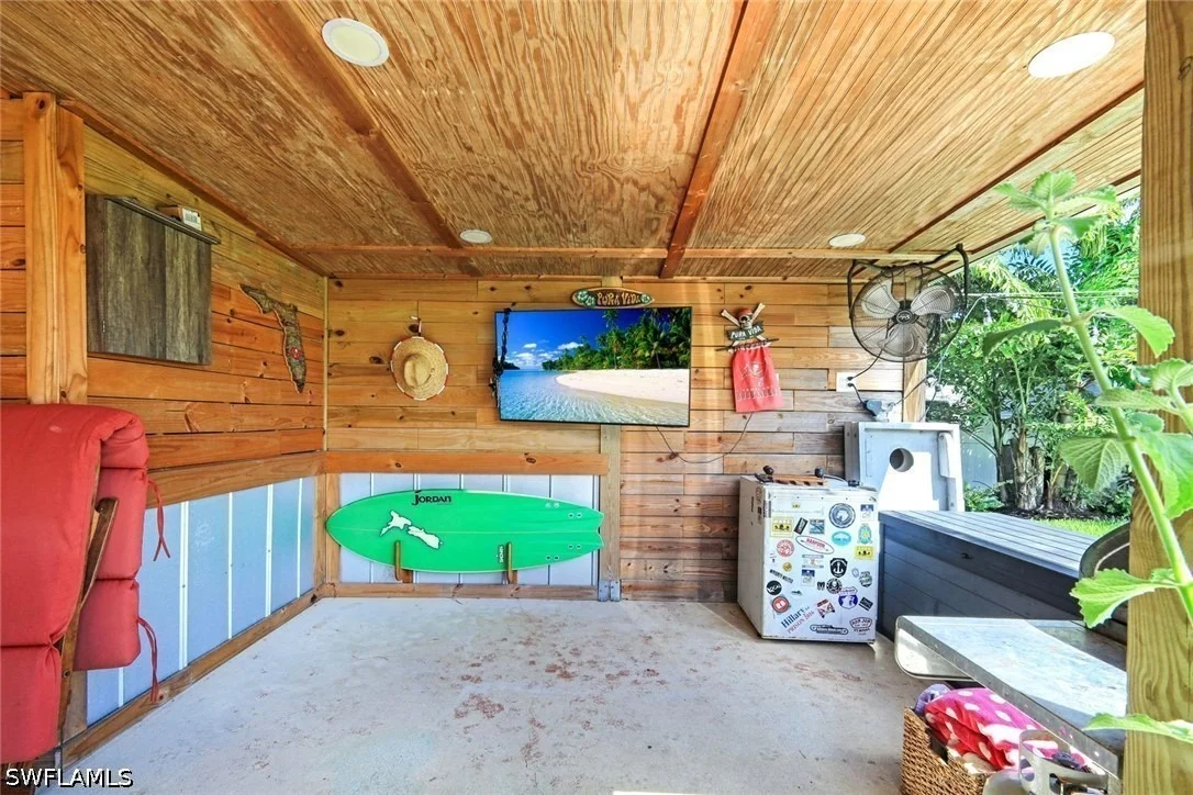 Photo of 20621 Pine Tree Lane