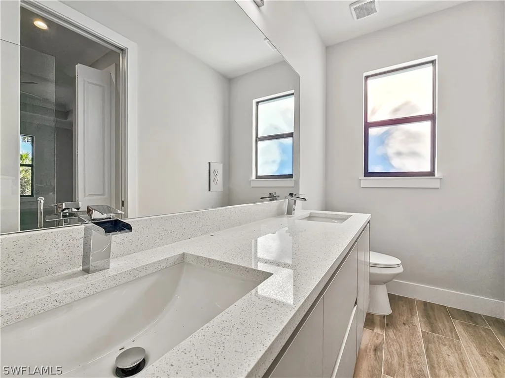 Photo of 2997 28th Avenue SE
