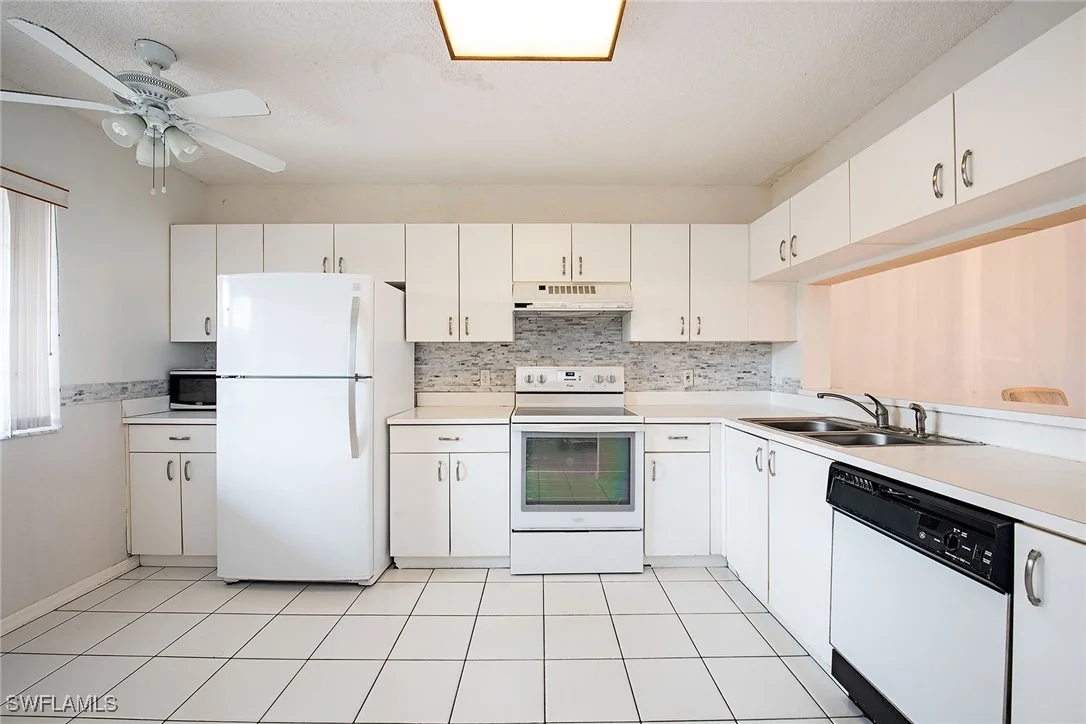 Photo of Unit B102 at 7800 Emerald Circle
