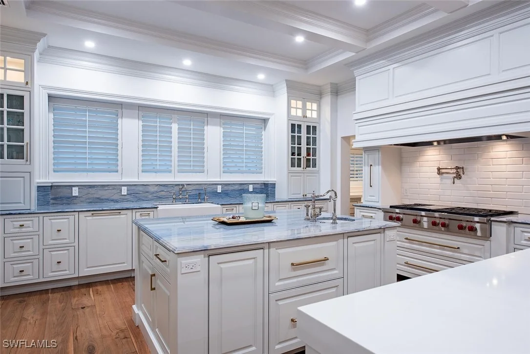Photo of 140 3rd Avenue S