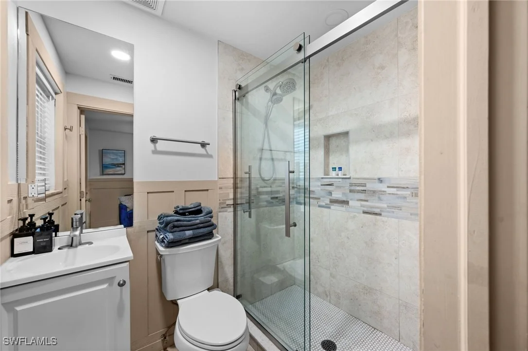 Photo of 723 Park Avenue