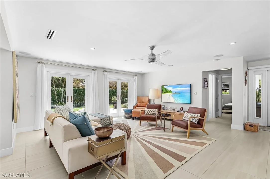 Photo of 1390 Mandarin Road
