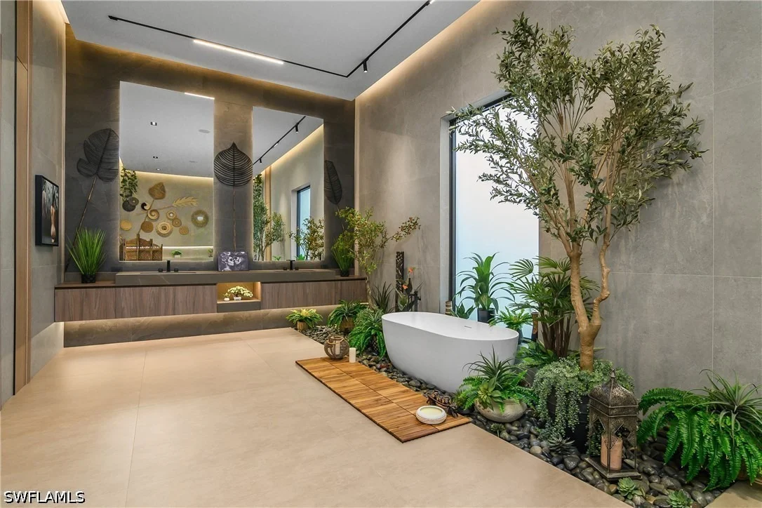 Photo of 6616 Trail Boulevard