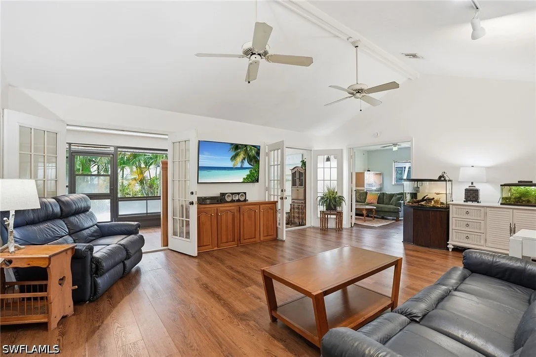 Photo of 4581 Chippendale Drive