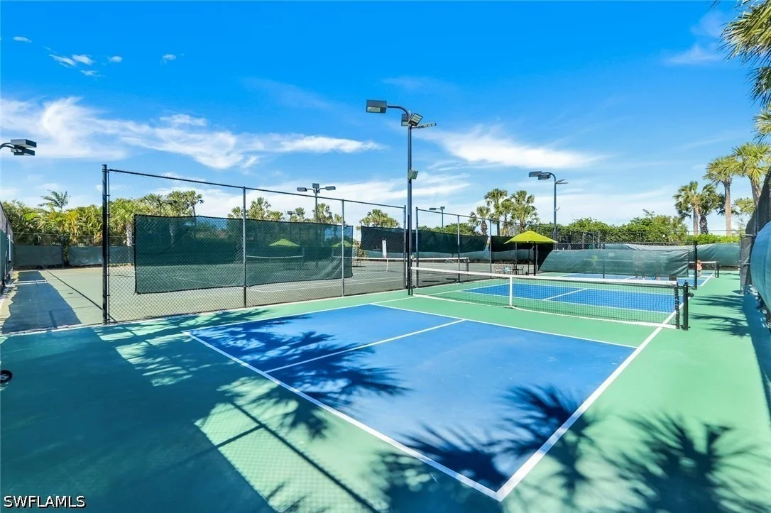 Photo of 9250 Shadow Oak Lane
