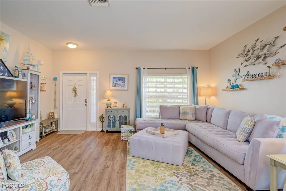 Photo of 9005 Falcon Pointe Loop