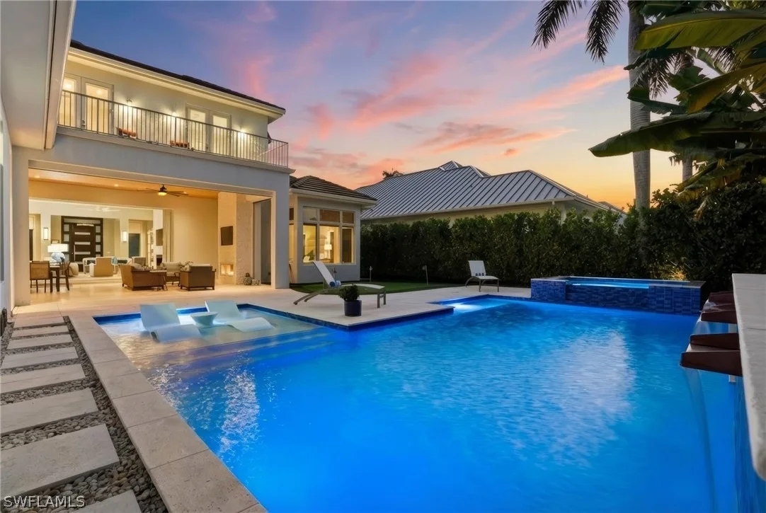 Photo of 725 Harbour Drive