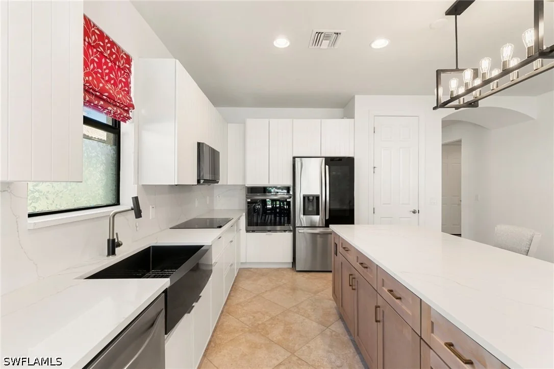Photo of 6236 Victory Drive